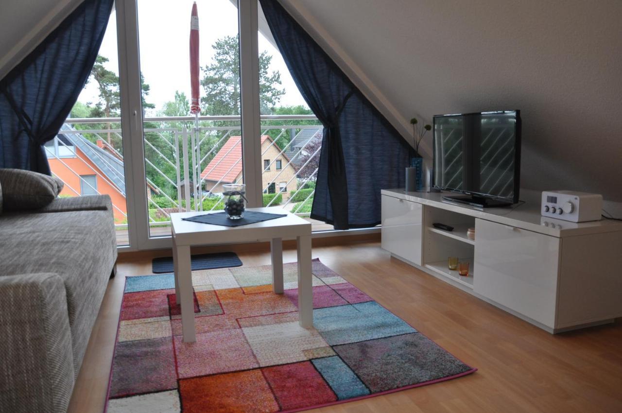 Ferienhaus Mueritzzauber / 1 Zimmer Dachgeschoss-Appartement Robel Exterior photo